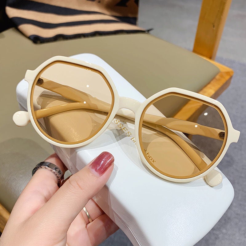 Generic 2023 Womens Retro Sunglasses Trendy Small Frame Rice White Tea Slices 