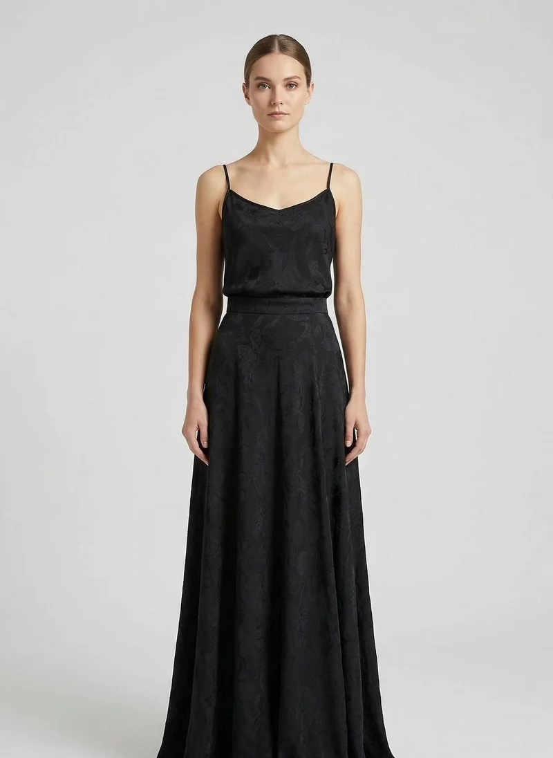جانارا جونز Black Jacquard Sakura Maxi Skirt