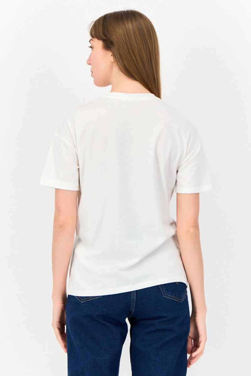Pull & Bear Women Crew Neck Short Sleeves Graphic Print T-shirt White  - Image 3