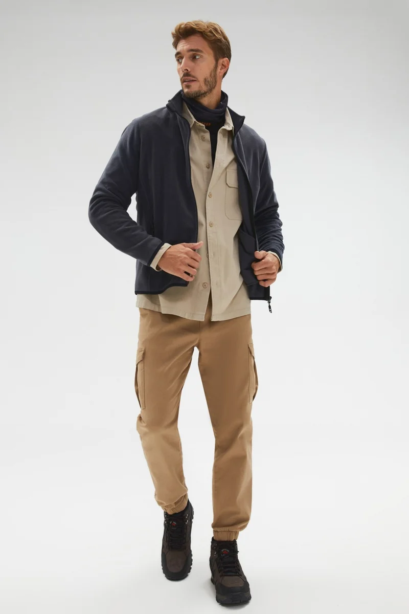 جويستار Men's Regular Fit Zippered Fleece Sweatshirt