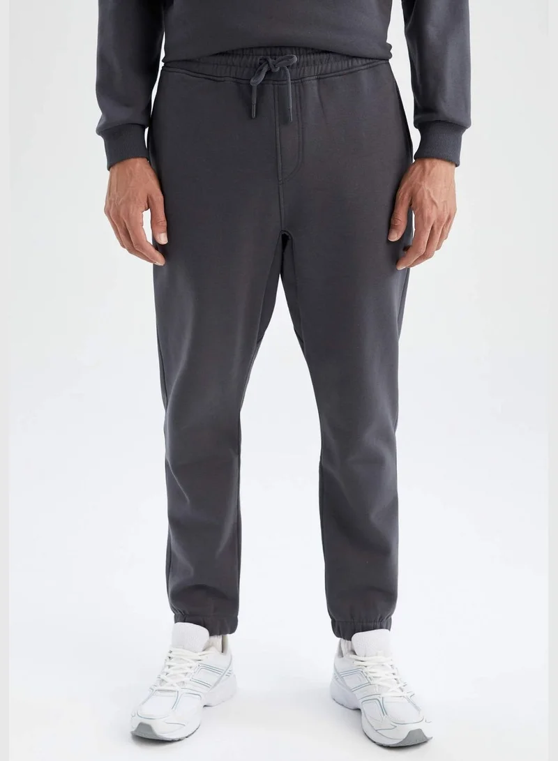 ديفاكتو Regular Fit Shirred Sweatpants