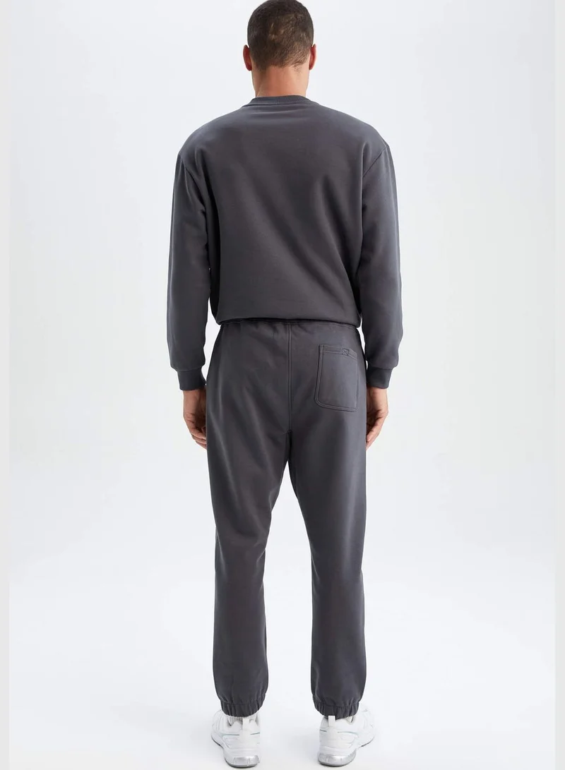 ديفاكتو Regular Fit Shirred Sweatpants