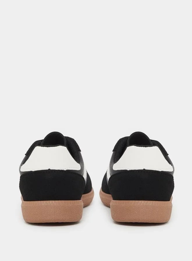 Styli Styli Panelled Lace Up Sneaker