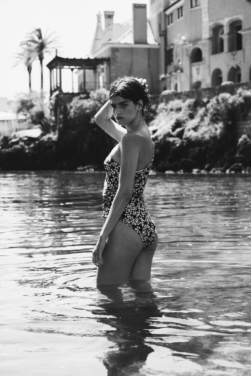 H&M Light Shape One-shoulder swimsuit