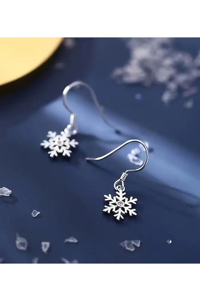 Home Clearance Sale Elegant Snowflake Drop Dangle Earrings for Women - Christmas Holiday Festive Zinc Alloy No-Plating Ear Jewelry with Hook, Perfect for Banquet and Special Occasions - Nickel-Free, All Seasons Accessory - Image 2