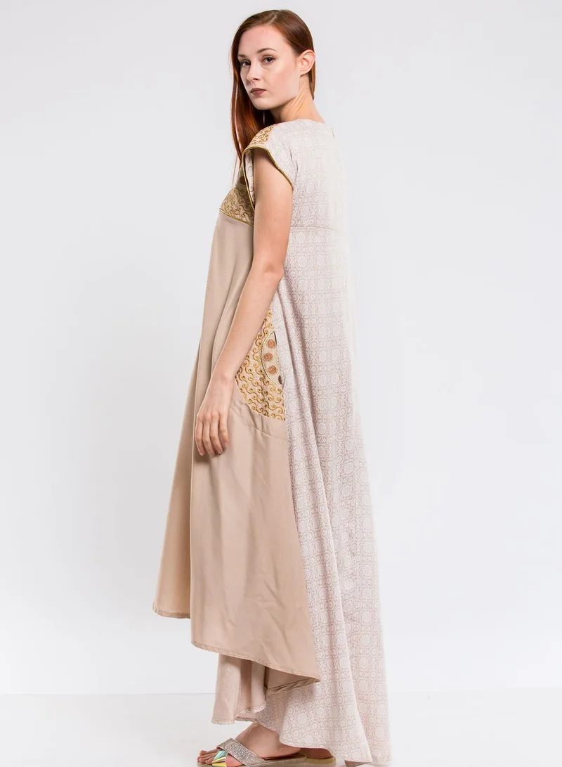 Amri Embroidered Jalabiya