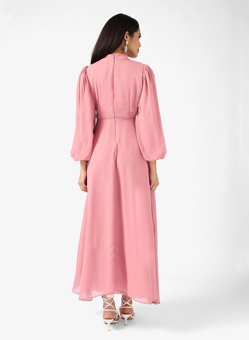 خزانة فستان أنيق مزين بالخرز وبتصميم متدلٍ - Image 2