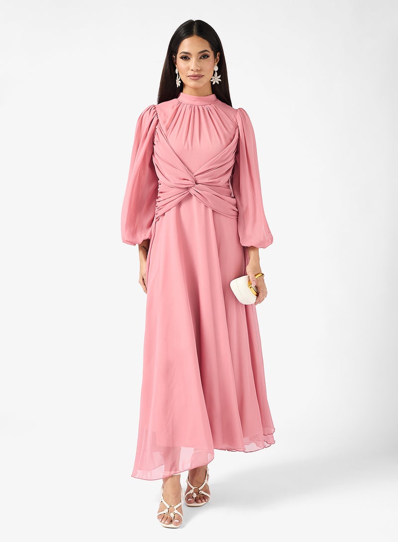 خزانة فستان أنيق مزين بالخرز وبتصميم متدلٍ - Image 1