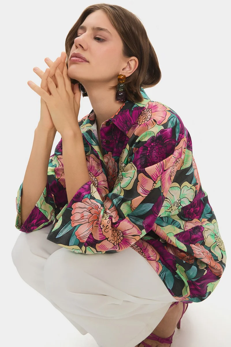 جون Women's Exclusive Wide Cut Floral Patterned Cotton Shirt
