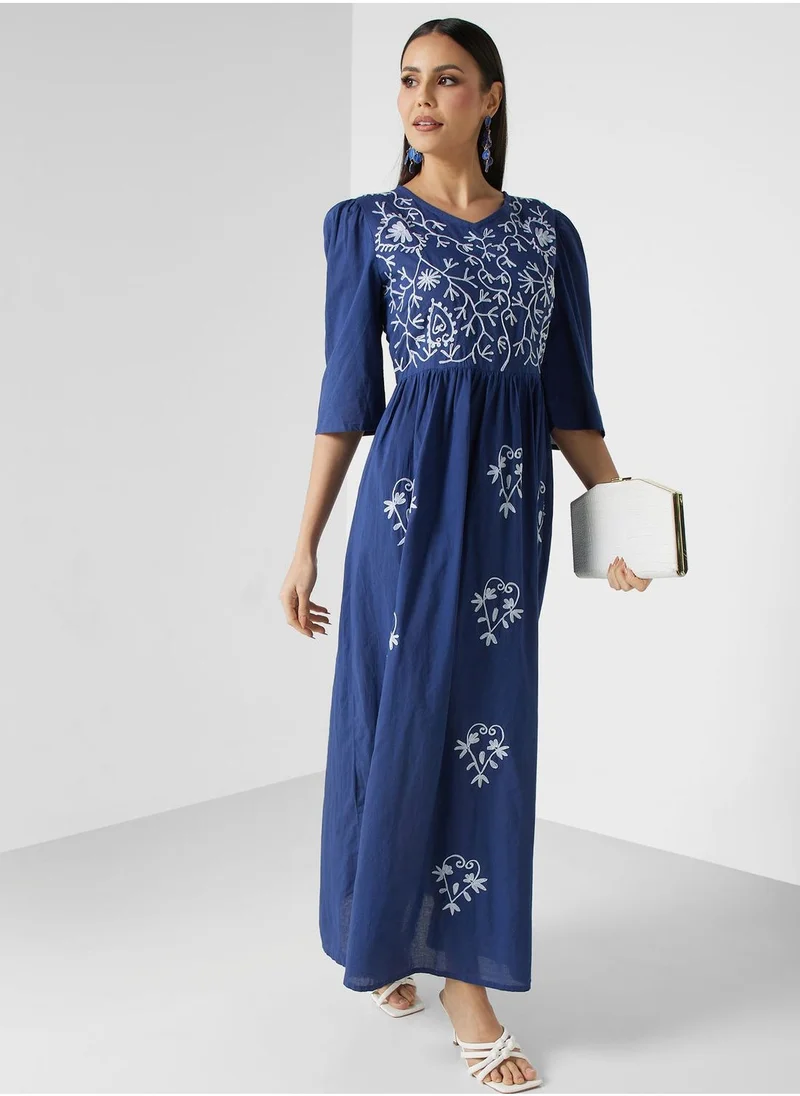 ARABIAN CLOSET Embroidered Tiered Jalabiya