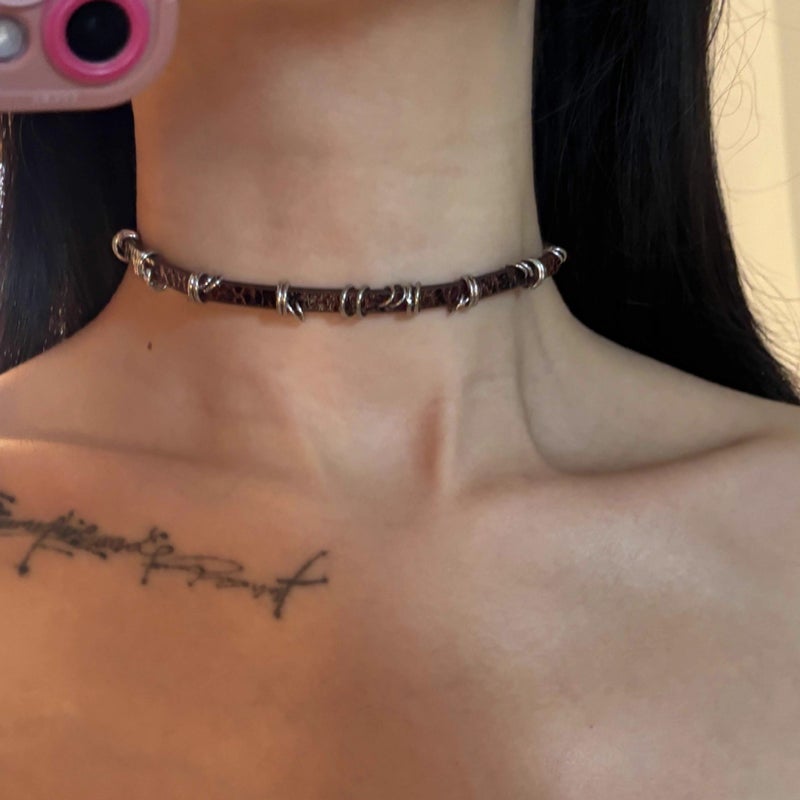 Bohemian Luxe Choker Necklace for Women Y2K Brown cracked leather necklace 