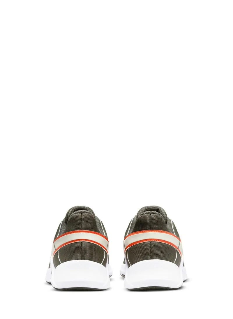 Nike Legend Essential 2