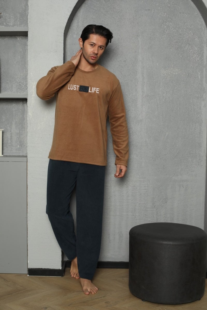 Sude Homewear Men's Letter Detailed Polar Fleece Pajama Set  - Image 3