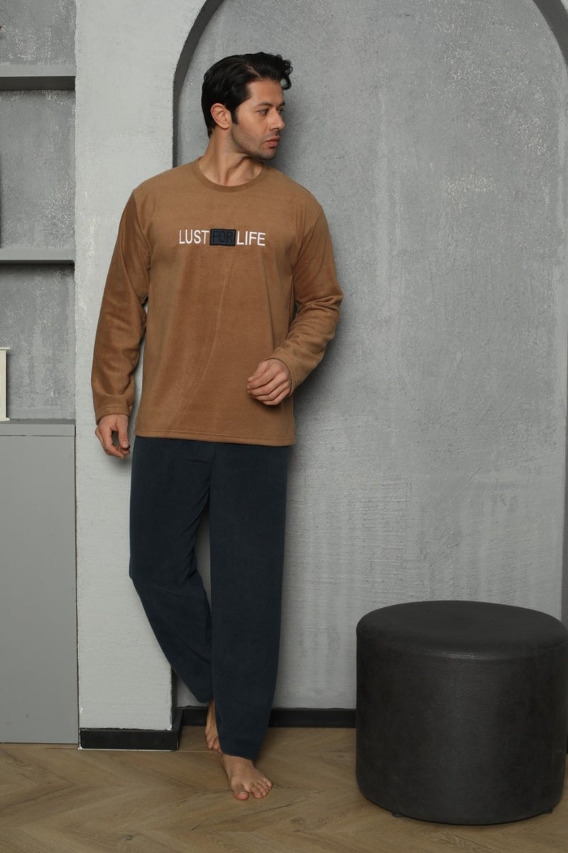Sude Homewear Men's Letter Detailed Polar Fleece Pajama Set  - Image 4