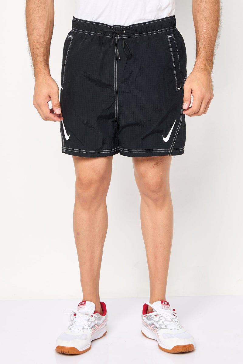 Nike Men Standard Fit Outdoor Shorts, Black - Image 1