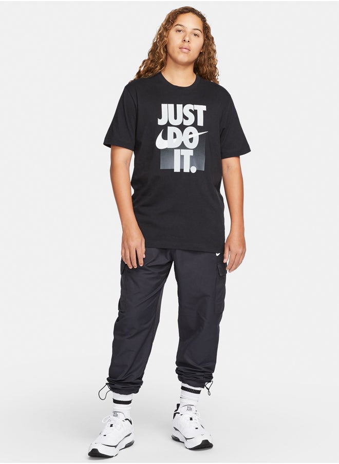 Nike Men NSW 12Mo Just do it Tee  - Image 4