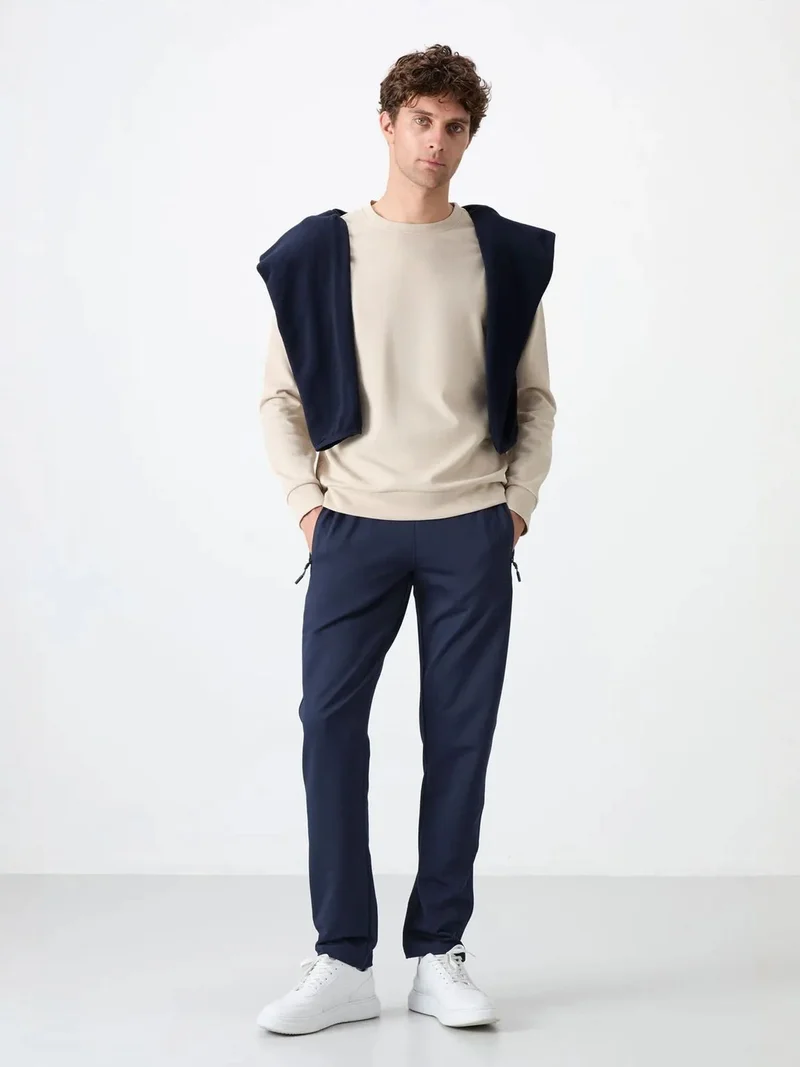 تومي لايف TOMMY Men's Regular Fit Straight-Leg Sweatpants
