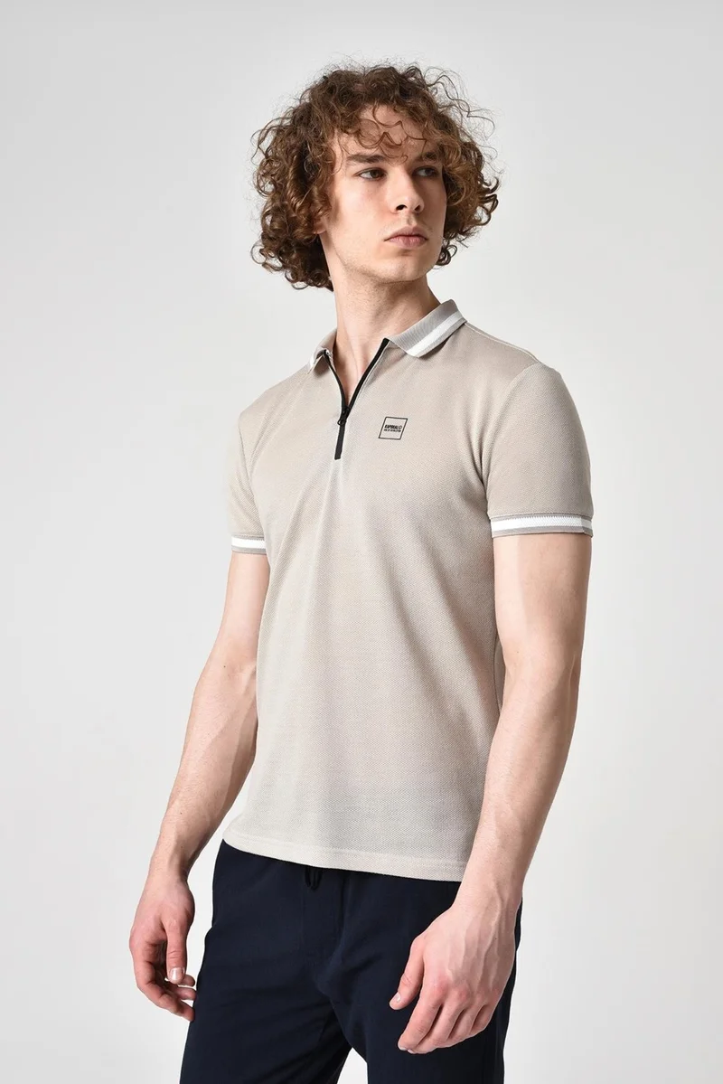 الكسندر جاردي Zipper Detail Polo Neck T-Shirt (Barakm)