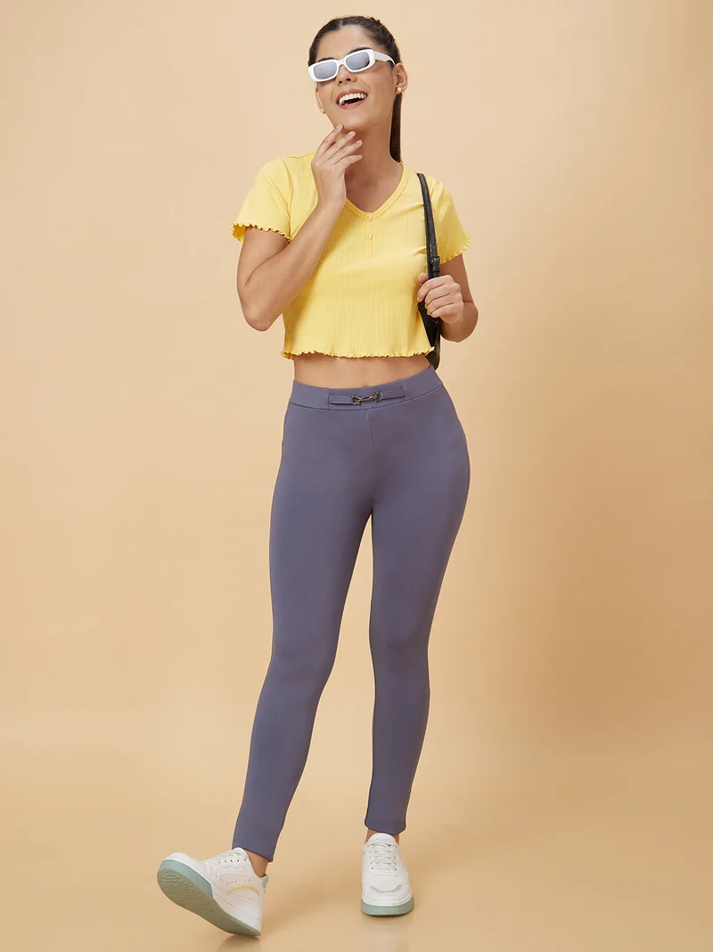 globus Globus Women Yellow V-Neck Ribbed Crop Top