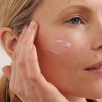 Balance Me Ceramide Barrier Booster 30ml Skin Barrier Repair Cream Lightweight Ceramide Moisturiser for Hydrating and Skin Repair - Image 2