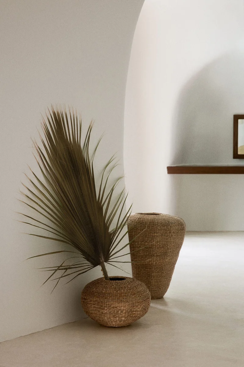 H&M Seagrass vase
