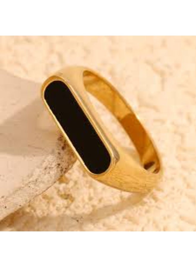 WARD MANIKAN Women's Ring Stainless Steel Gold Plated Signet Ring with Black Onyx Inlay Oval Shape Classic Band Style - Image 5