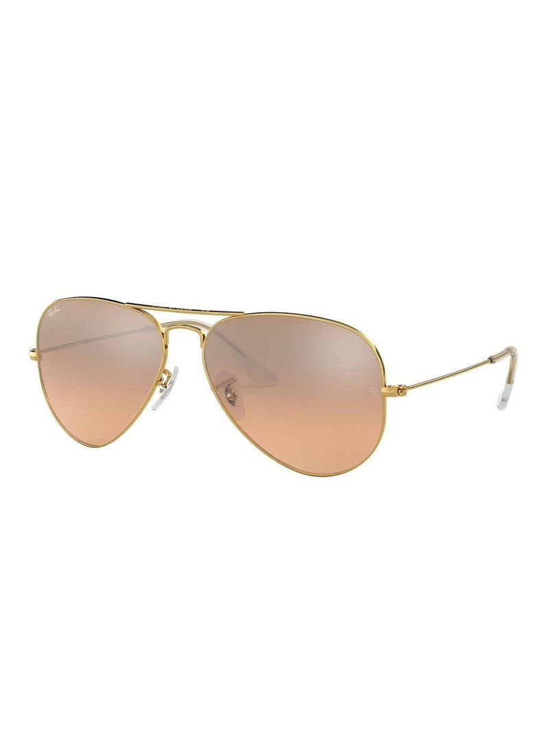 Ray-Ban Ray-Ban Pilot Polarized Lens Sunglasses Black Framed with Lenses  - Image 2