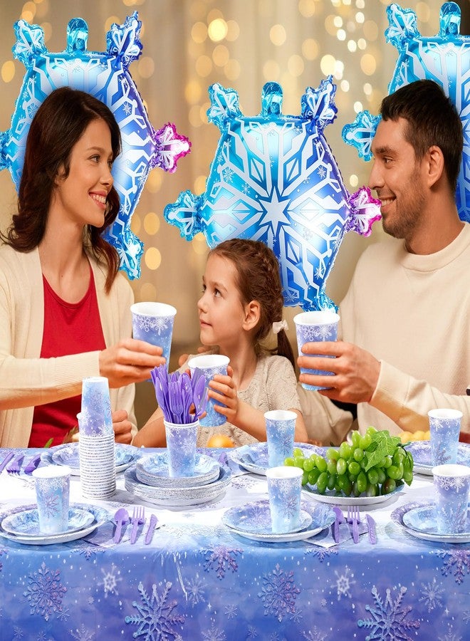 FillTouch مجموعة زينة حفلات ندفة الثلج من فيل تاتش، ٢١٦ قطعة، لوازم حفلات أعياد الميلاد المجمدة، تتضمن أطباقًا ورقية، مناديل، أكوابًا، أدوات مائدة، مفرش طاولة بلاستيكي للاستخدام مرة واحدة، بالونات فويل لامعة على شكل ندفة الثلج، تكفي لـ ٣٠ شخصًا في عطلة الشتاء - Image 4