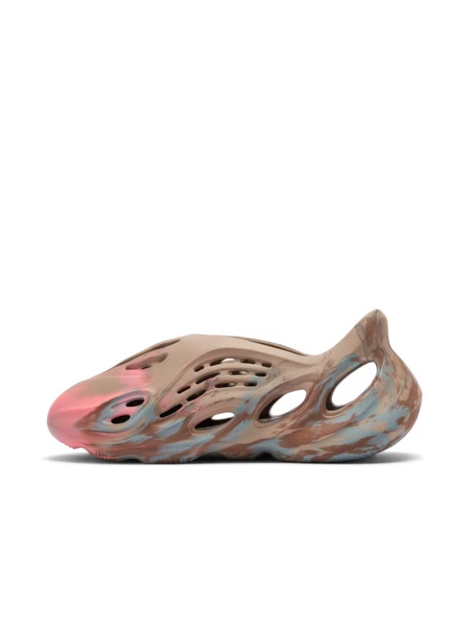yeezy Yeezy Foam Runner MX Sand Grey  - Image 3