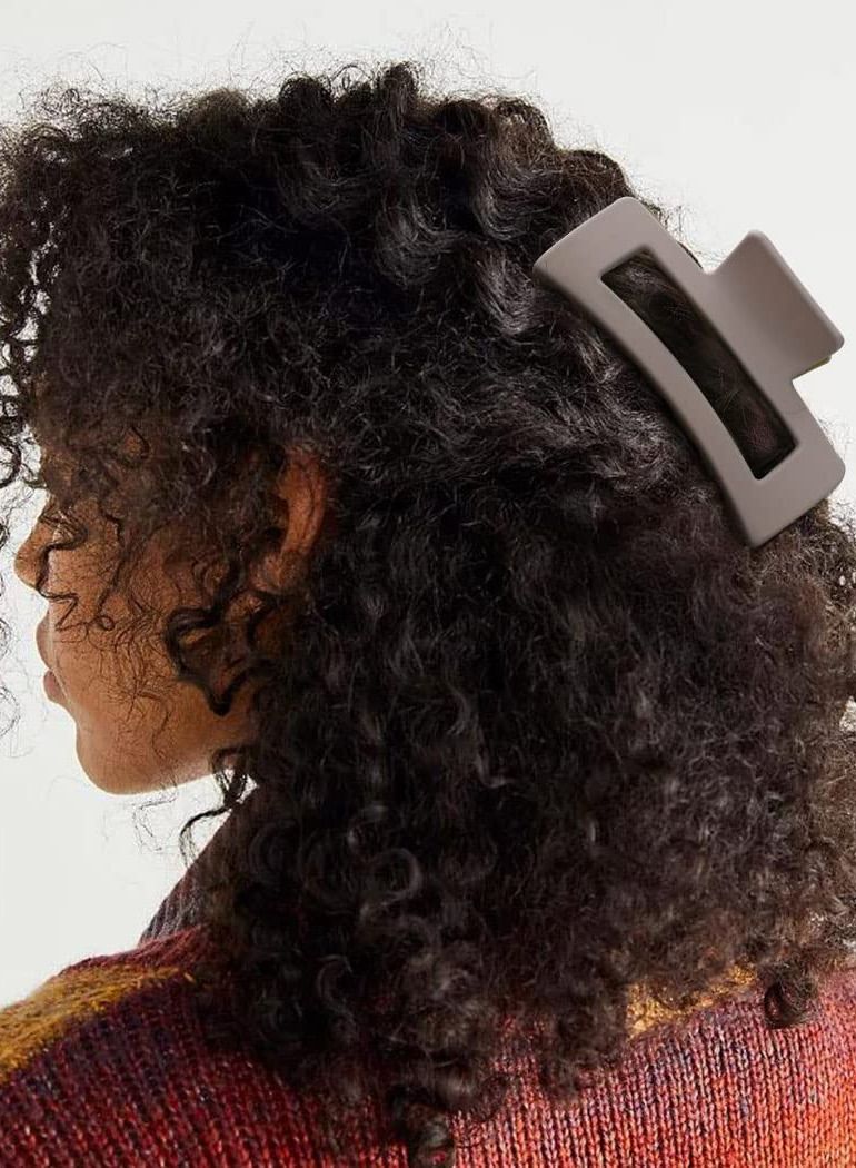 ORiTi Hair Claw Clips 4 PCS, Hair Clips for Thick Hair Acrylic Rectangular Jaw Clips Big Hair Clips Gifts for Women Girls - Image 2