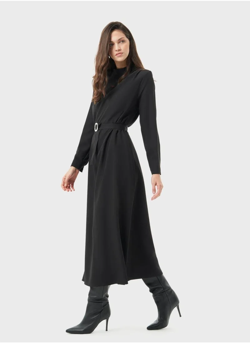 MIZALLE Belted Mockneck Dress