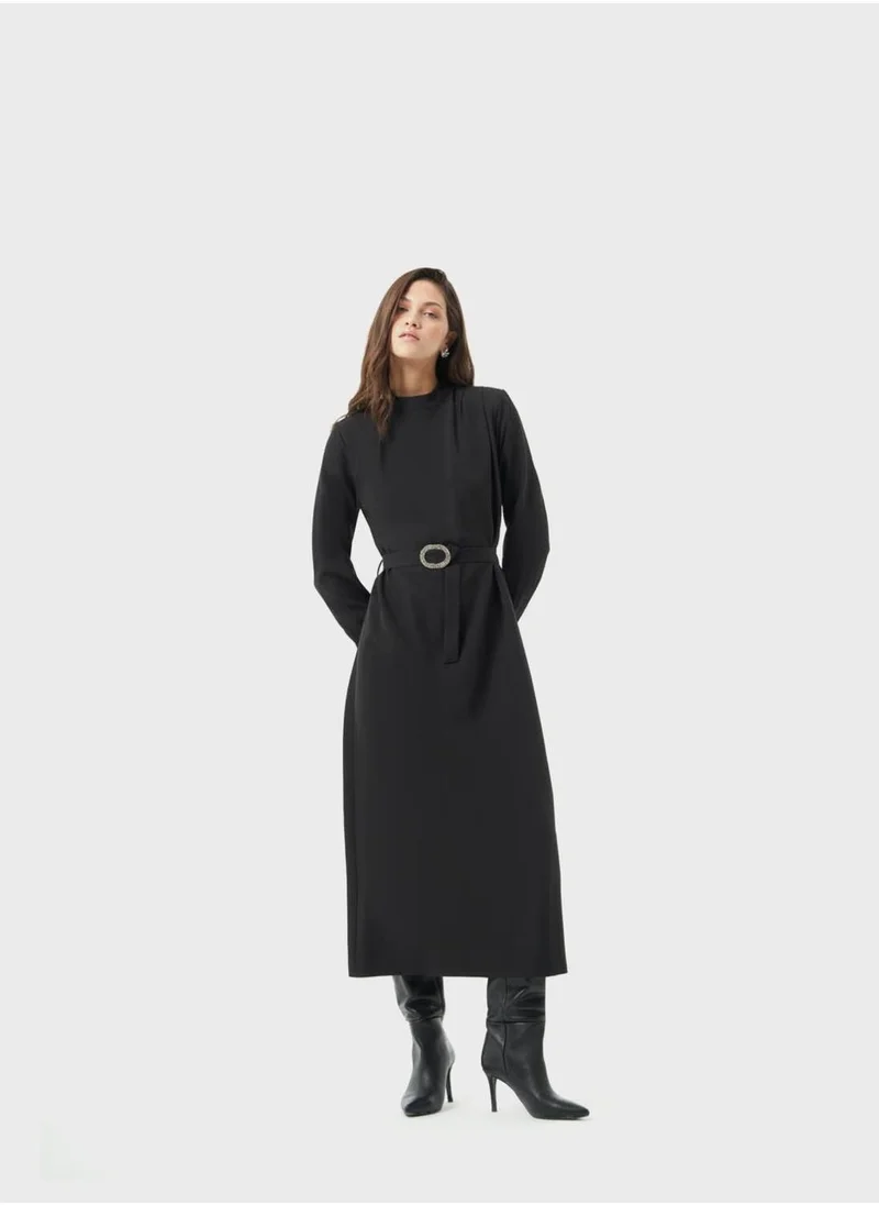 MIZALLE Belted Mockneck Dress