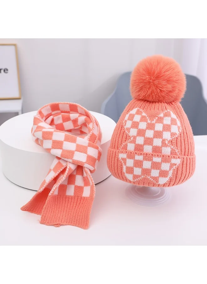 صندوق المفاجآت الصغيرة Peach Checkered Winter Cap Beanie & matching Neck Muffler 2pcs Set