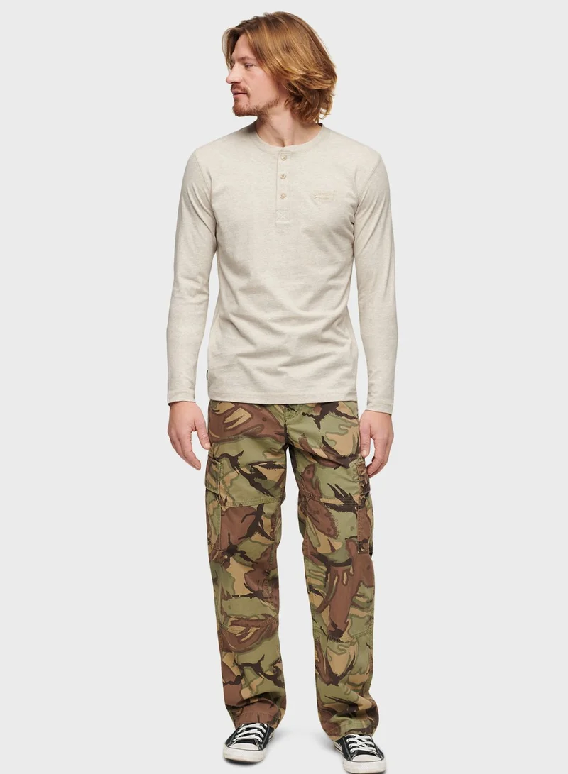سوبر دراي Logo Embroidered Henley T-Shirt