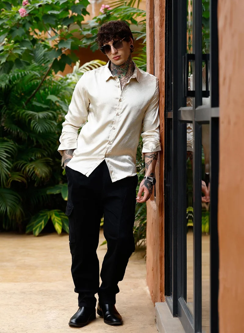 Campus Sutra Campus Sutra Men Crushed-Satin Regular Shirt | Spread Collar Long Cuffed Sleeves | Button Closure Curved Hem | Solid Crushed | Woven Fabric For Casual & Party Wear | Chalk White