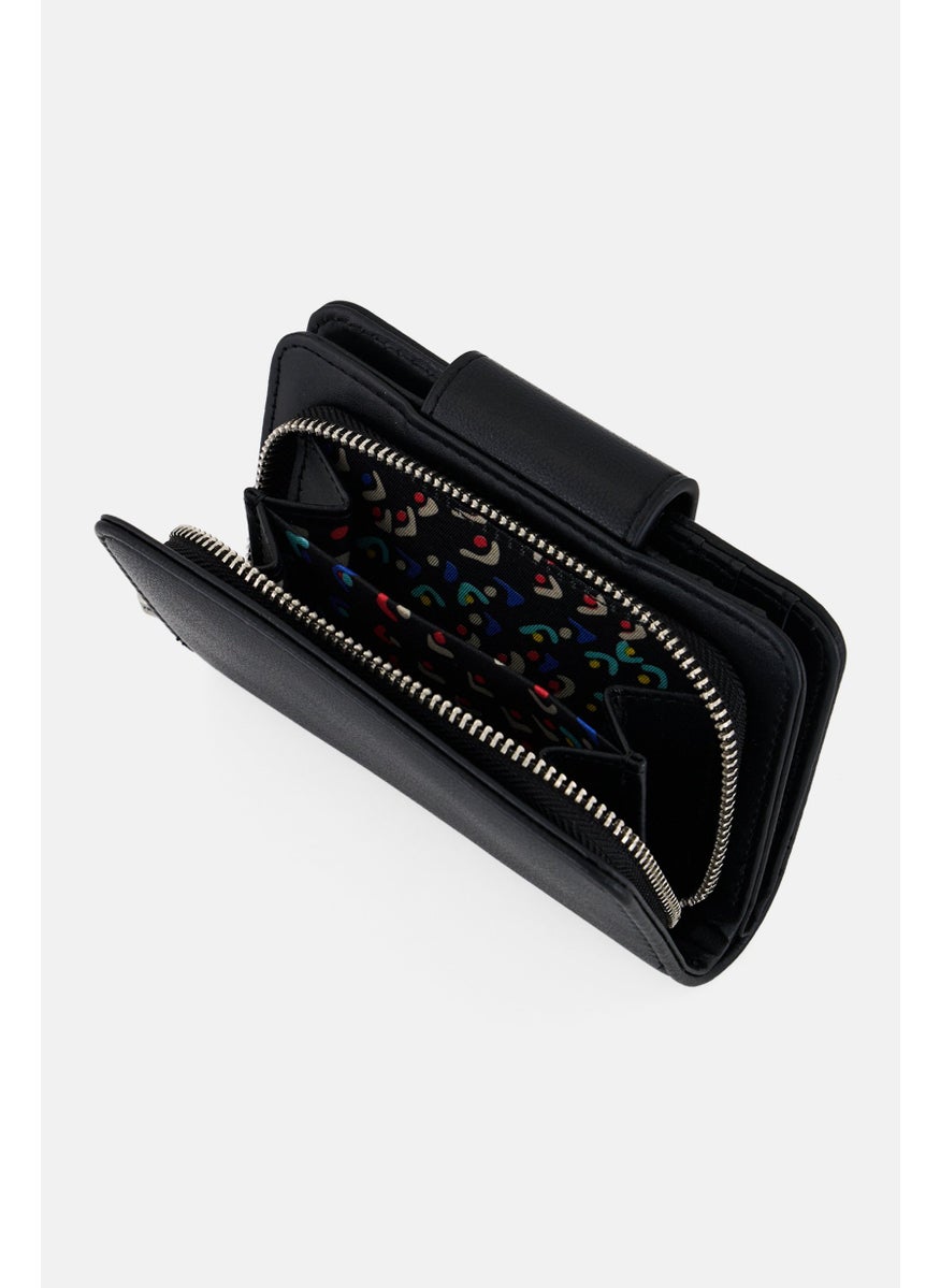 French Connection Women Brand Logo Asher Smooth Fold and Zipper Wallet, Black  - Image 3