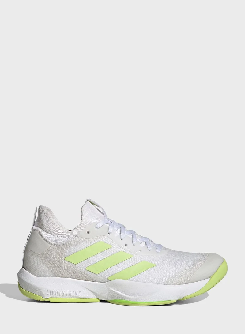 adidas أحذية تدريب المغامرة السريعة