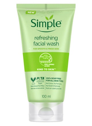 Simple Kind to Skin Refreshing Facial Wash For all Skin Types No Soap No Perfume No Harsh Chemicals and Parabens Tested on Sensitive Skin 100 ml - pzsku/ZFC754D2BE3B8883087B4Z/45/_/1711365697/f9e74c6f-7551-4045-8b22-8283717b5fa7