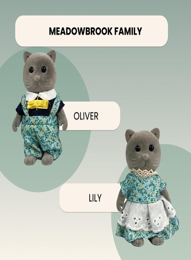 OLEOCA Family Gray Cat Figures - Set of 2 Collectible Flocked Mini Dolls with Removable Clothes, Dollhouse Pretend Play Set for Kids Ages 3+ - Image 4