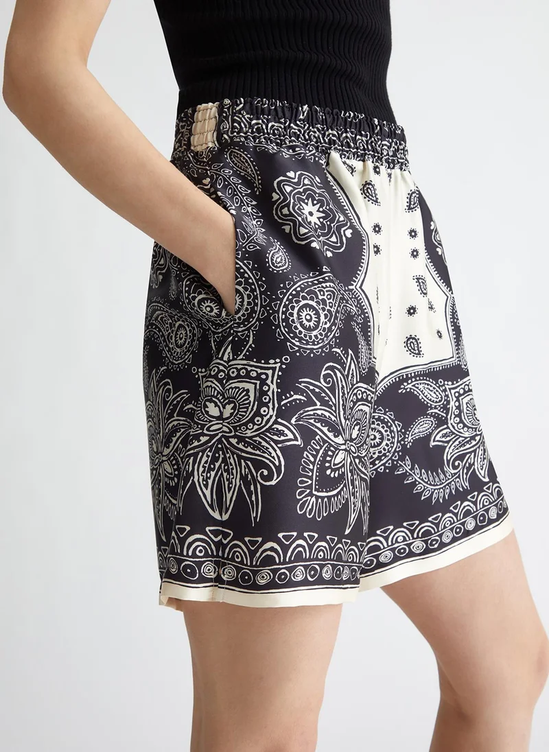 ليو جو شورت مطبوع