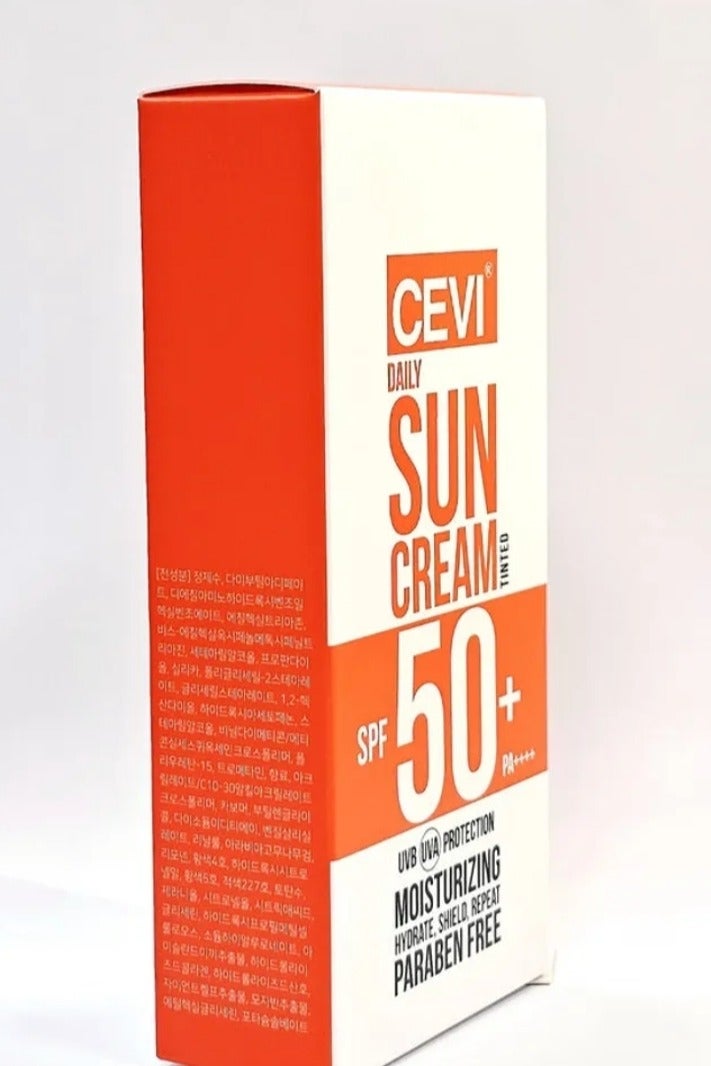 سيفى كريم الوقاية من الشمس اليومي من سيفي (ملون) بعامل حماية من أشعة الشمس SPF50+PA+++، حماية من أشعة الشمس فوق البنفسجية UVB وUVA، مرطب، ترطيب، حماية، خالٍ من البارابين - Image 2