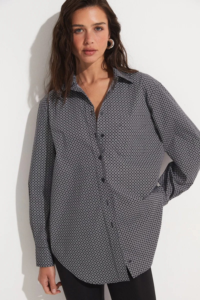 جون Black and White Patterned Loose Cut Cotton Shirt