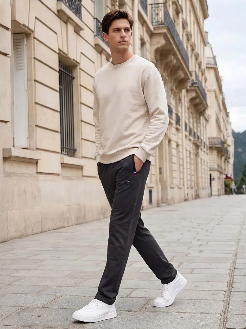 تومي لايف TOMMY Men's Slim Fit Straight Leg Sweatpants