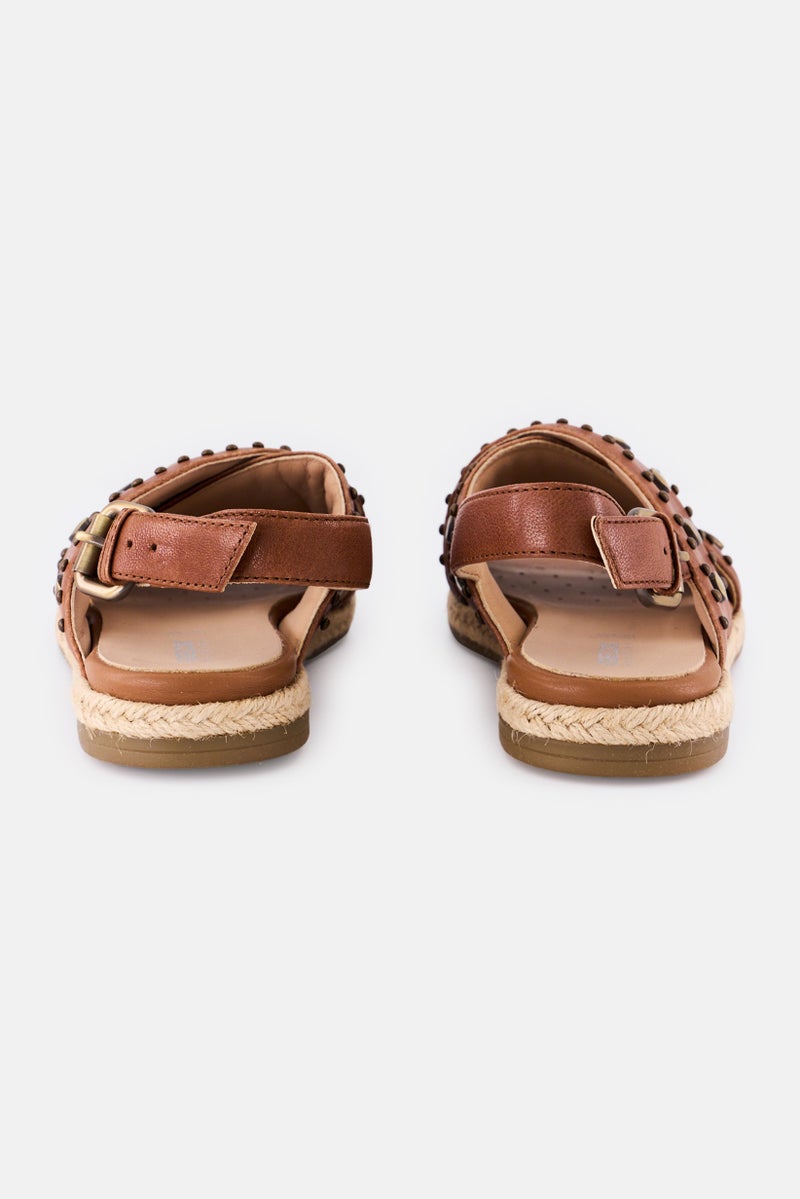 GEOX صندل نسائي D كولين قابل للتعديل مع مشبك، بني - Image 3