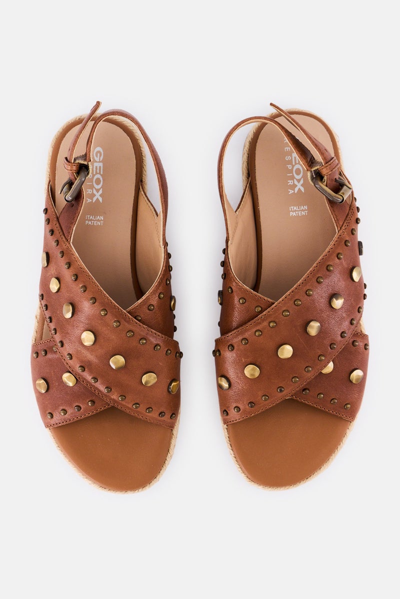 GEOX صندل نسائي D كولين قابل للتعديل مع مشبك، بني - Image 2