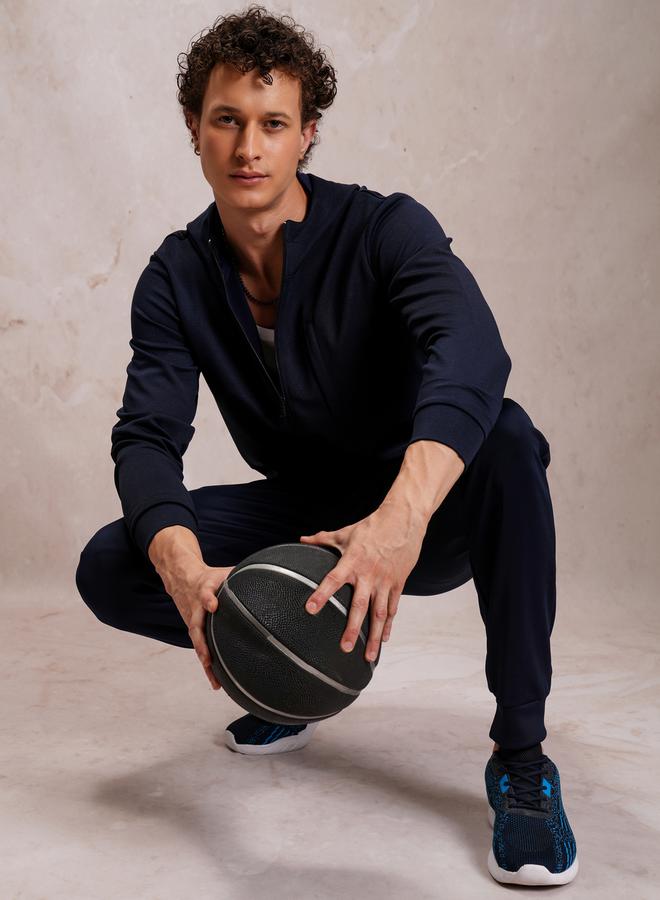 HIGHLANDER Solid Zip-Up Hooded Jacket by Styli - Image 4