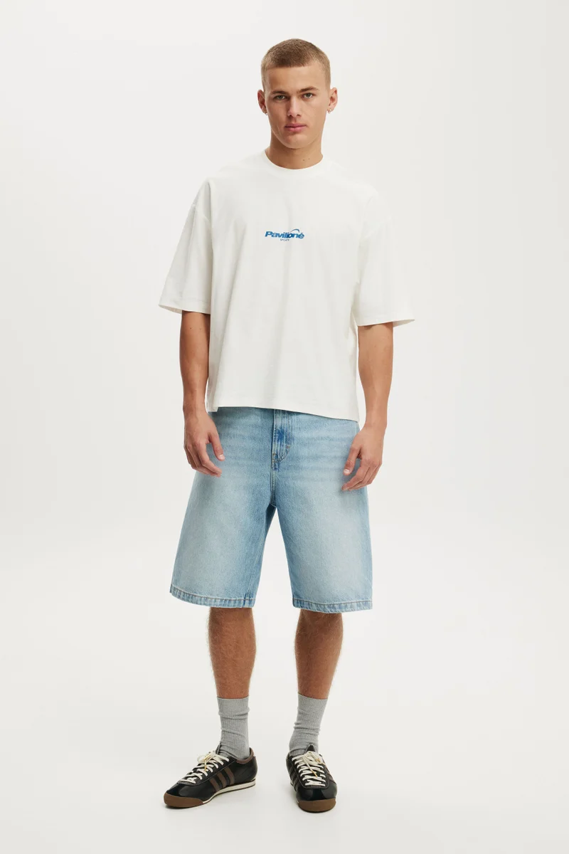 كوتون اون Cropped Fit Graphic T-Shirt