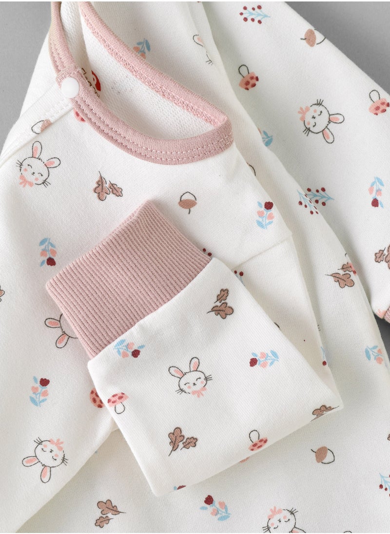 Elegant Kids Baby White Onesie with Bunny Print and Hat  - Image 4