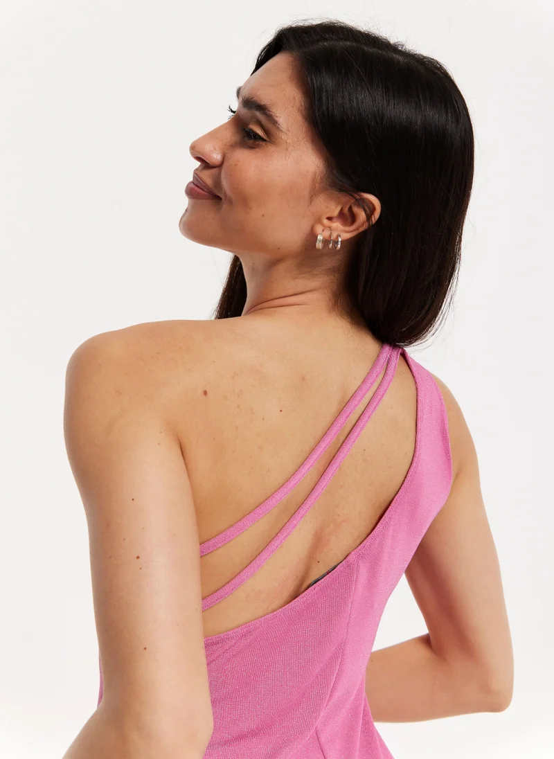 Liquorish فستان ماكسي وردي بكتف واحد من خيوط اللوركس