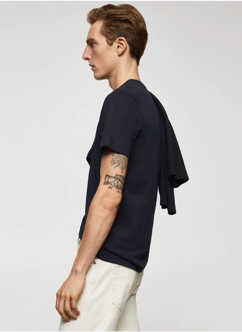 مانجو مان Essential Crew Neck T-Shirt